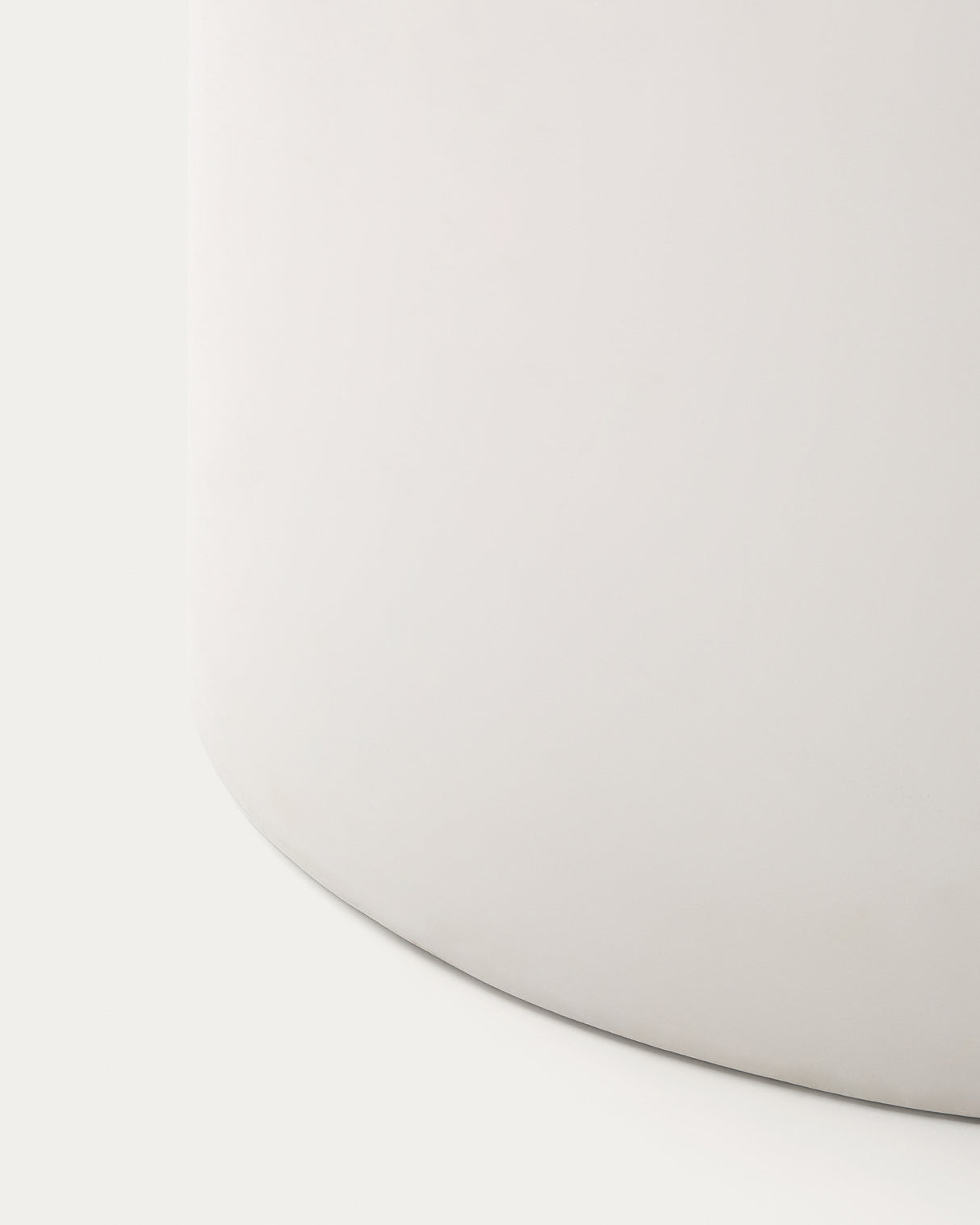 Tisch Addaia aus weißem Zement 135 x 135 cm - ZEN ZONE Furniture