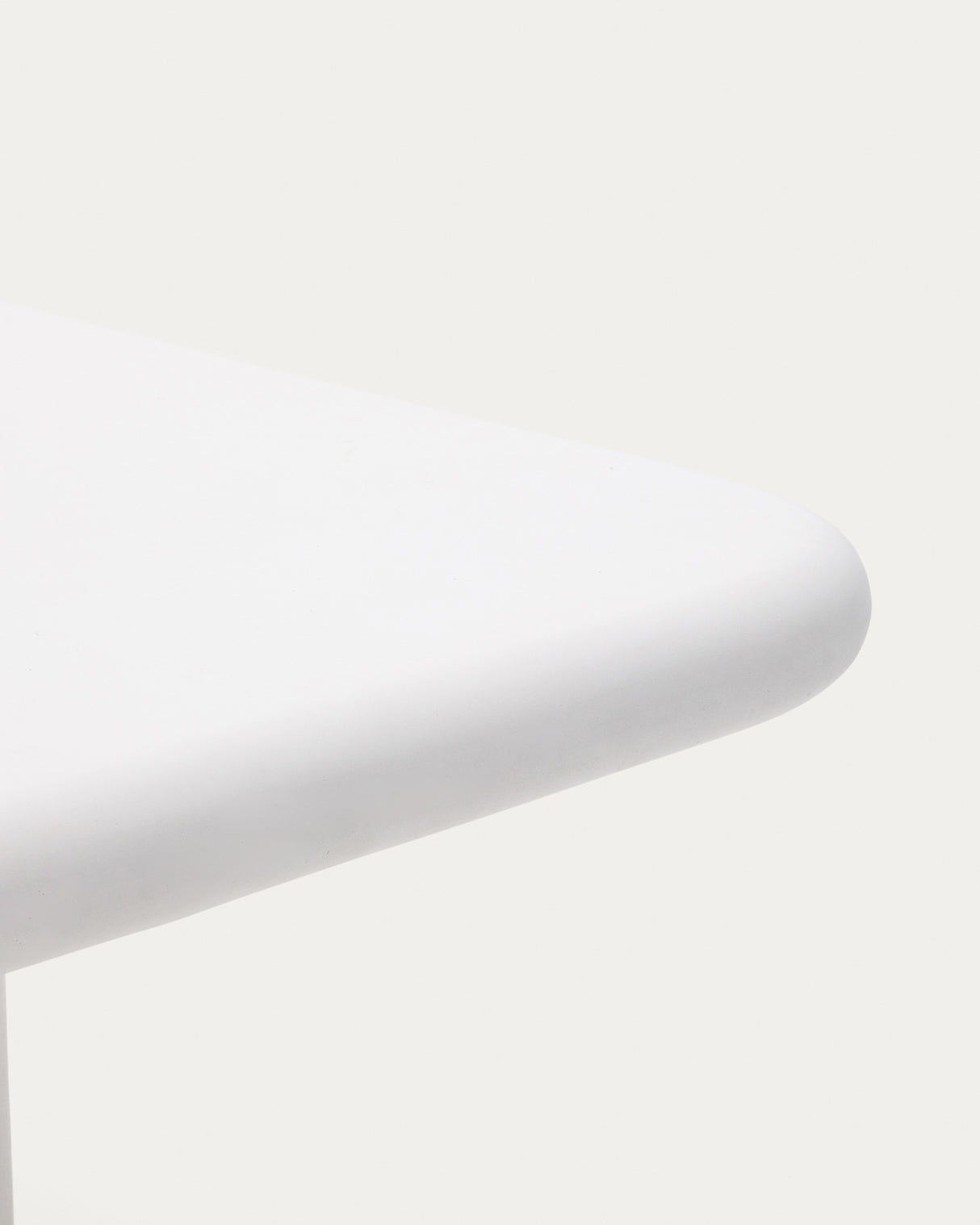 Tisch Addaia aus weißem Zement 135 x 135 cm - ZEN ZONE Furniture