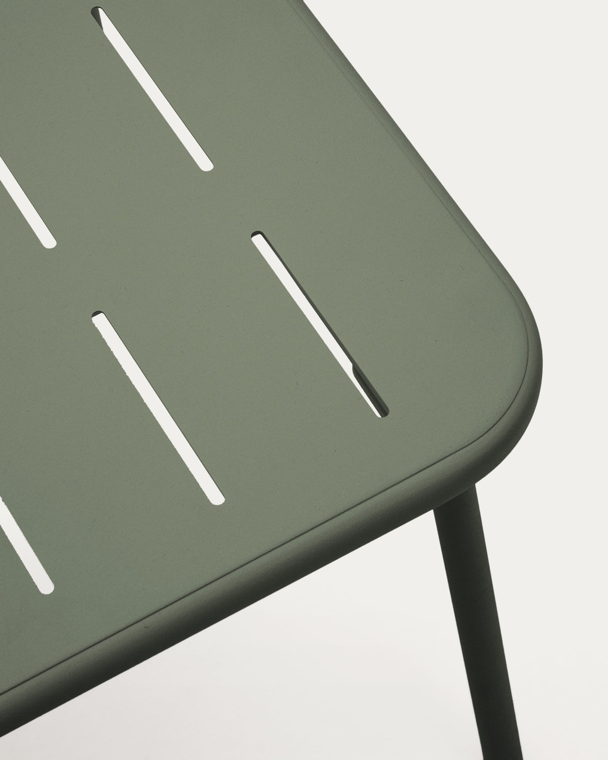 Couchtisch Zivia aus grün verzinktem Stahl 90 x 50 cm - ZEN ZONE Furniture