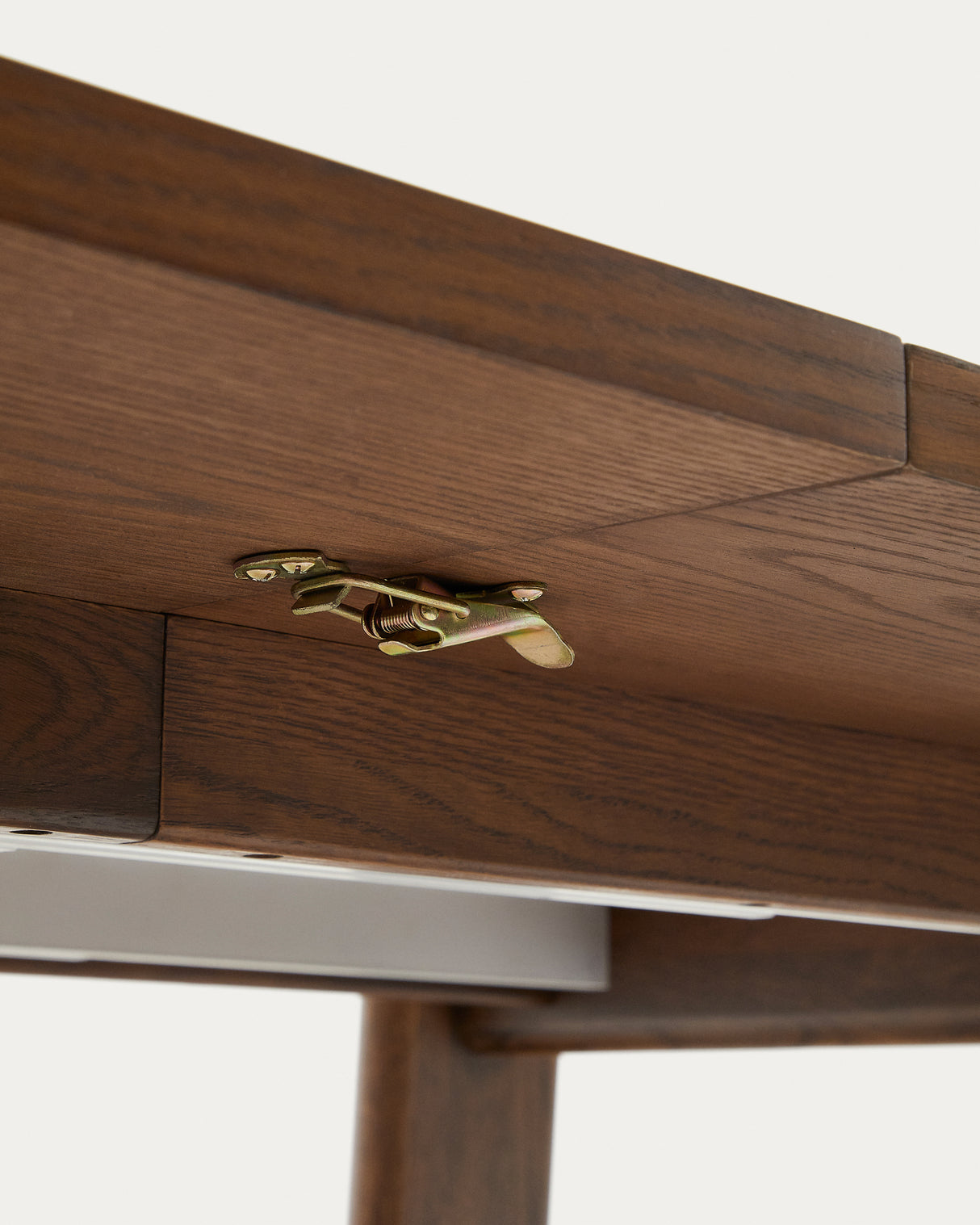 Arlen Ausziehtisch Furnier und massives Eichenholz mit Nussbaum-Finish 200 (250) x 95 cm FSC - ZEN ZONE Furniture