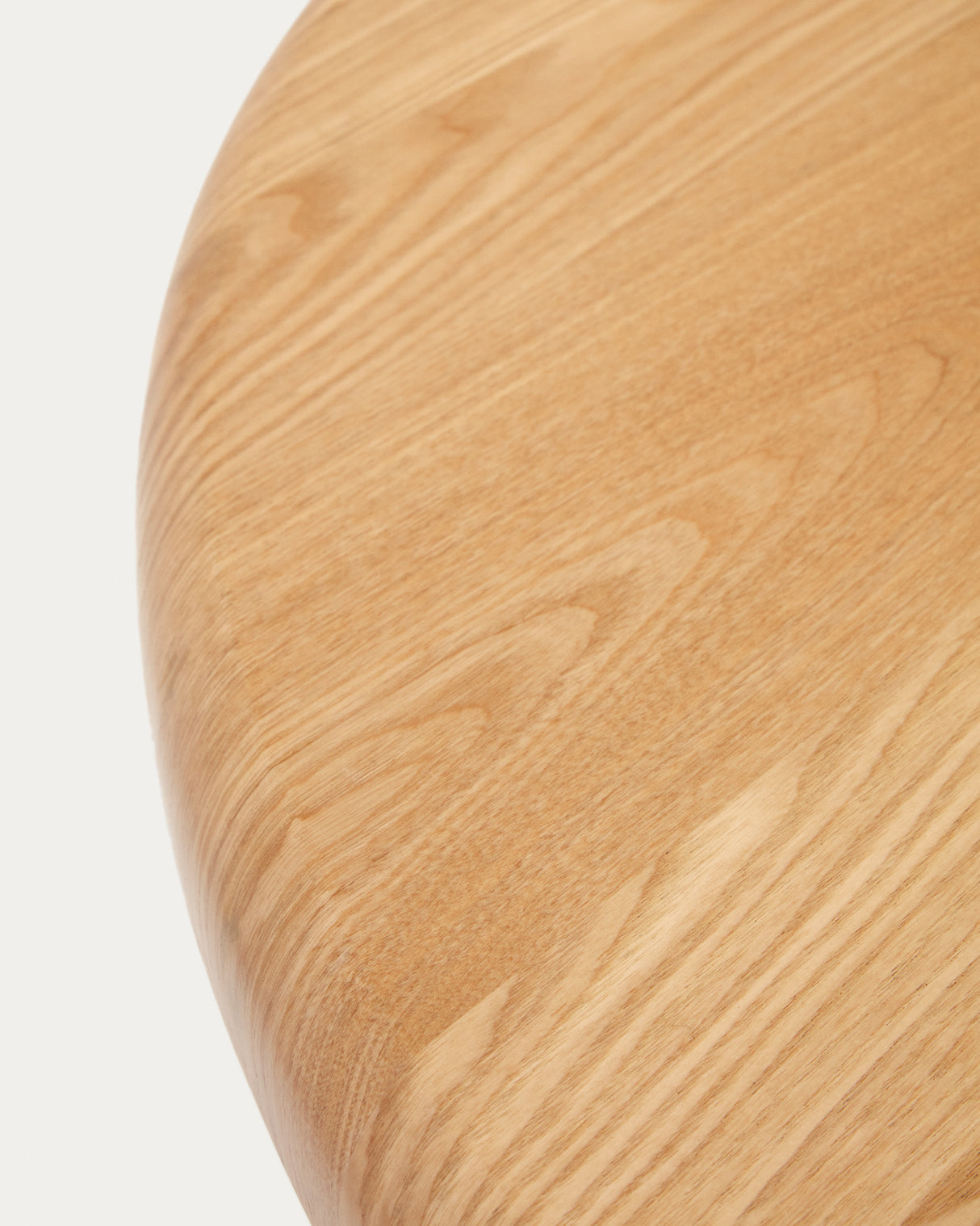 Mailen runder Tisch aus Eschenfurnier mit natürlichem Finish Ø 120 cm - ZEN ZONE Furniture