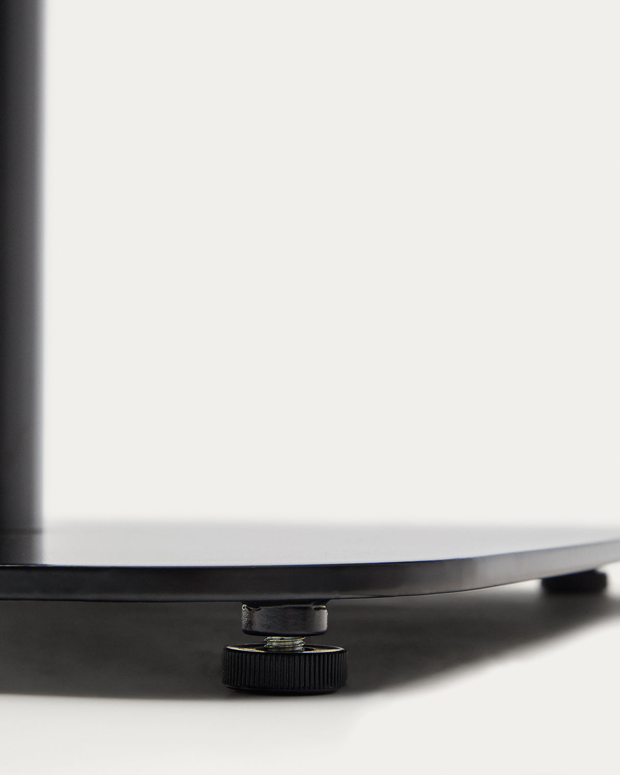 Dina Outdoor-Tisch schwarz mit schwarz lackiertem Metallbein 68 x 68 x 70 cm - ZEN ZONE Furniture