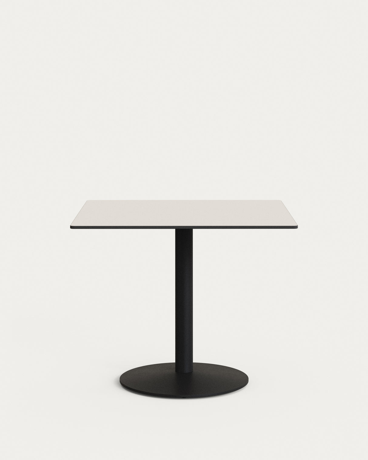 Esilda Outdoor-Tisch weiß mit schwarz lackiertem Metallbein 90 x 90 x 70 cm - ZEN ZONE Furniture