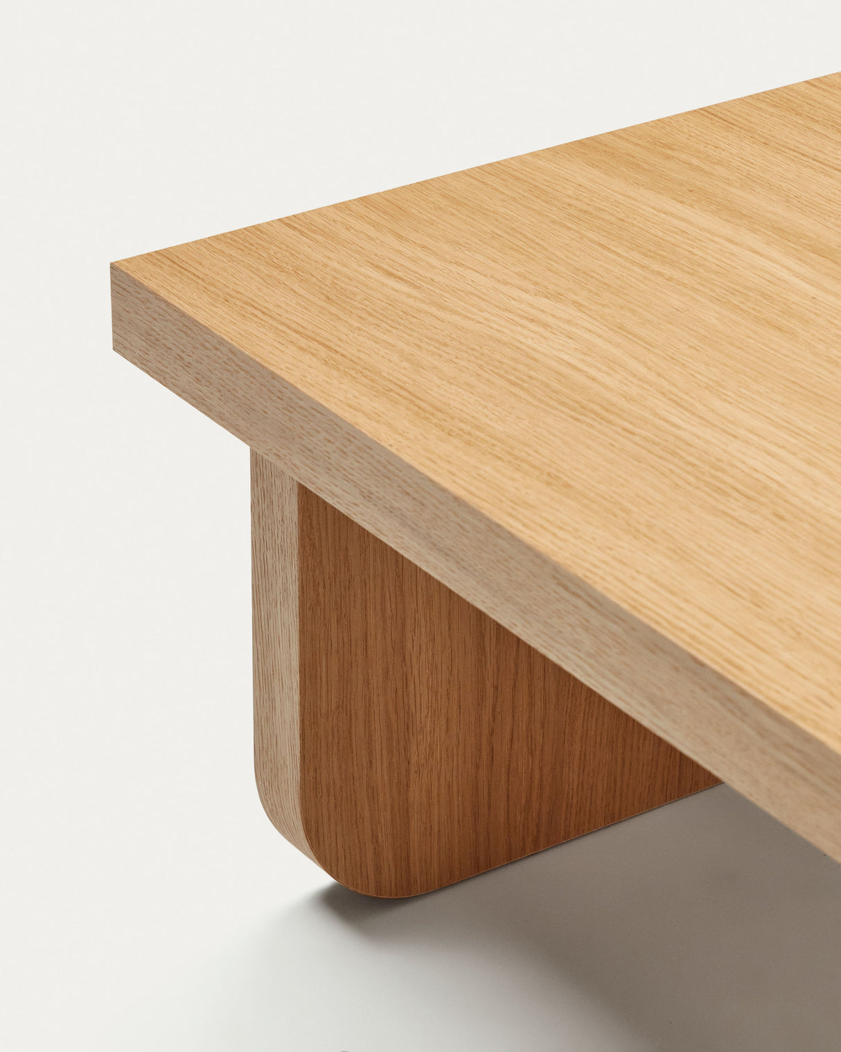 Oaq Set aus 2 Couchtischen aus Eichenfurnier mit natürlichem Finish - ZEN ZONE Furniture