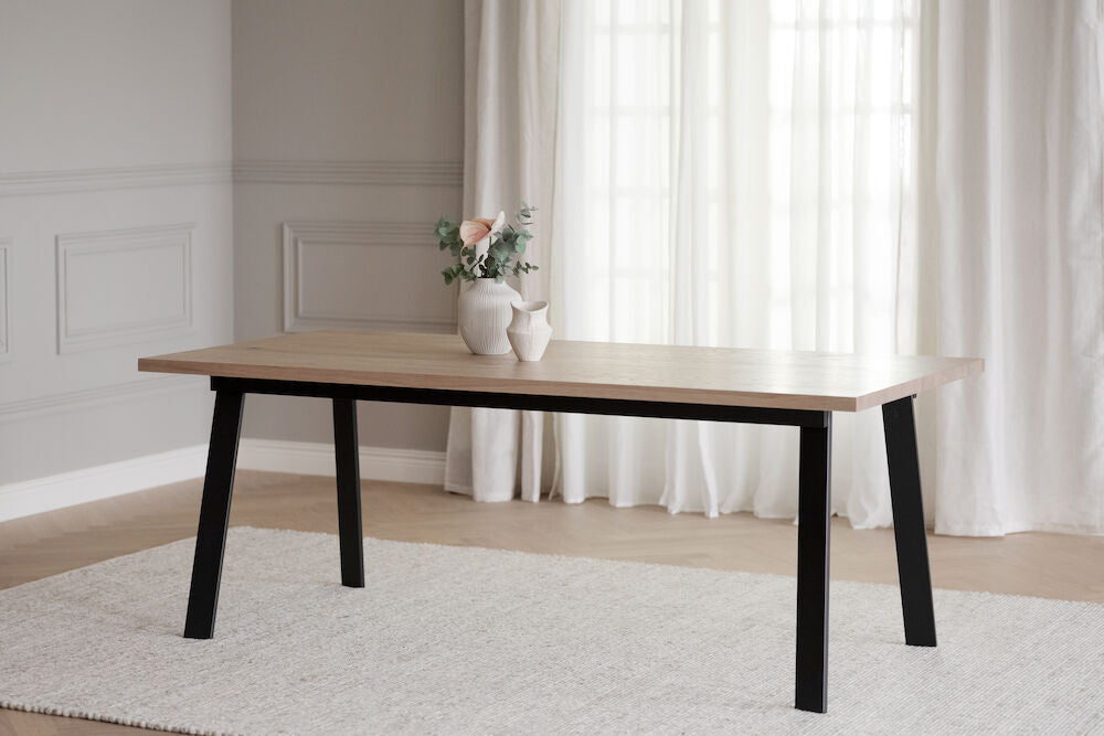 WINNIPEG Esstisch Weiß pigmentiert/Schwarz 200x100x75cm - ZEN ZONE