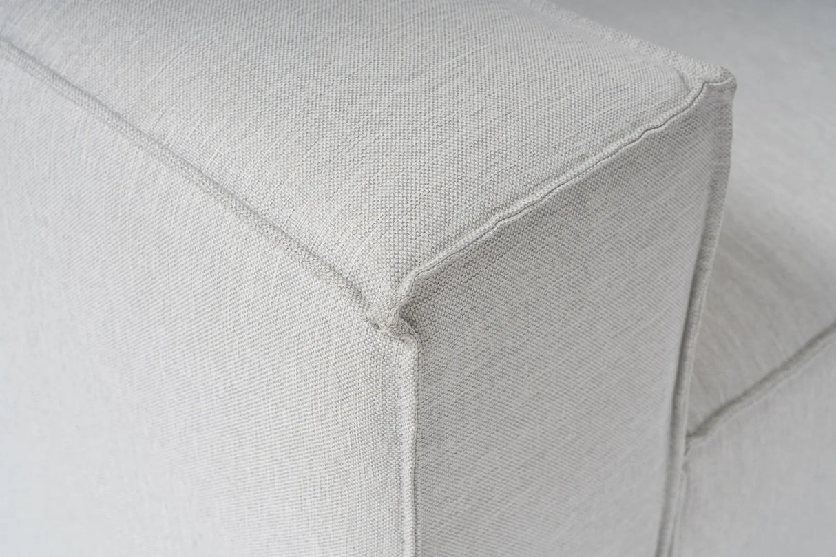 Fora 2-Sitzer Sofa in Hellgrau, 214x105 cm von Atelier Del Sofa – Bild 9