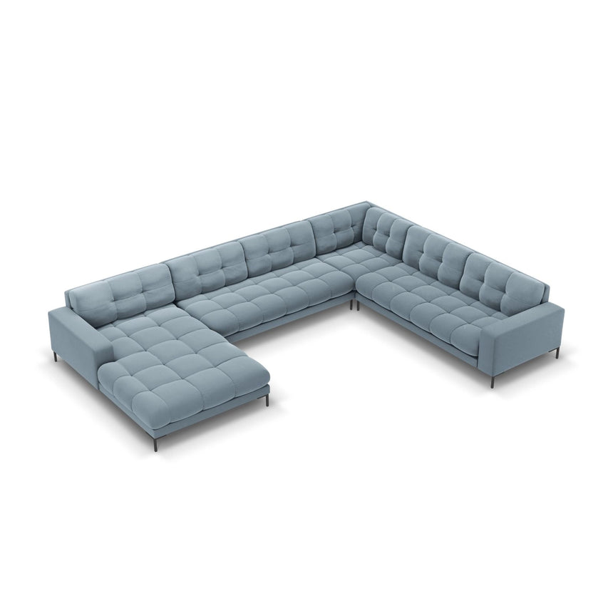 Bali 7-Sitzer Panorama Ecksofa, Rechte Seite, aus Samt in Hellblau (Bluvel 06), Beine aus Schwarzes Metall, 327x256x75 cm von Cosmopolitan Design – Bild 1