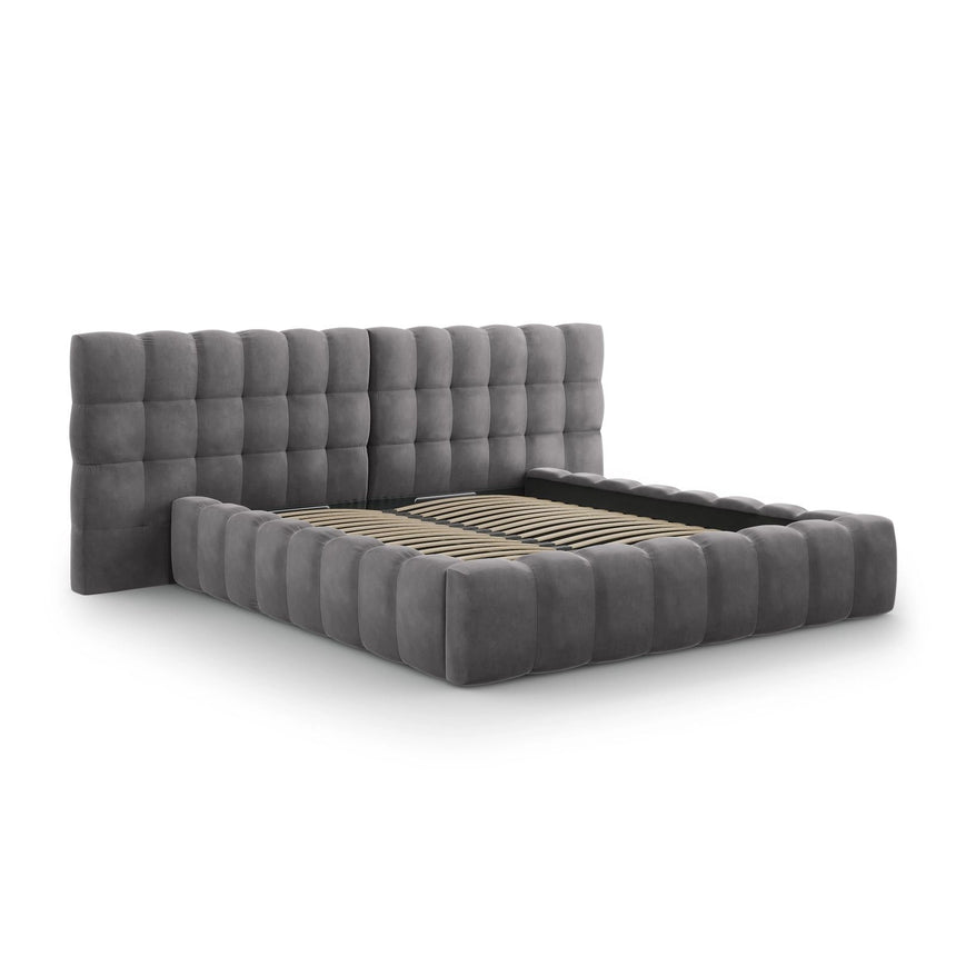 Bali Bett mit Doppelkopfteil und Stauraum, aus Samt (Blu14) in Grau, 180x200 cm von Cosmopolitan Design – Bild 4