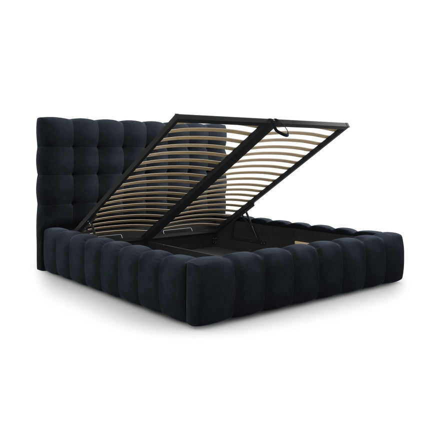 Bali Bett mit Kopfteil und Stauraum, aus Samt (Blu89) in Dunkelblau, 160x200 cm von Cosmopolitan Design – Bild 6
