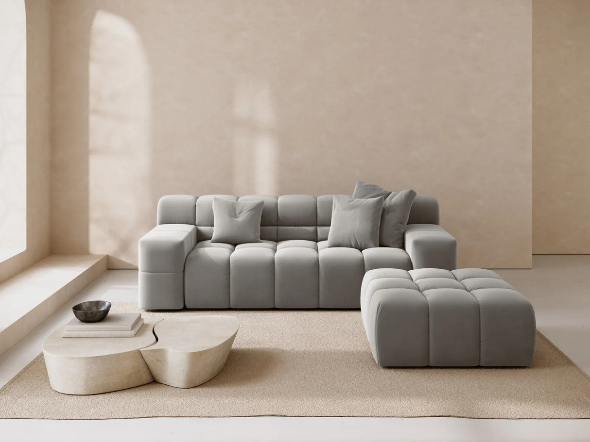 Hawaii Pouf aus Samt in Silber (Magic Velvet 2218), 90x100x38 cm von Cosmopolitan Design – Bild 2