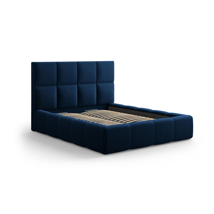 Livigno Bett mit Kopfteil und Stauraum aus Samt in Königsblau (Bluvel 86), 180x200 cm von Cosmopolitan Design – Bild 2