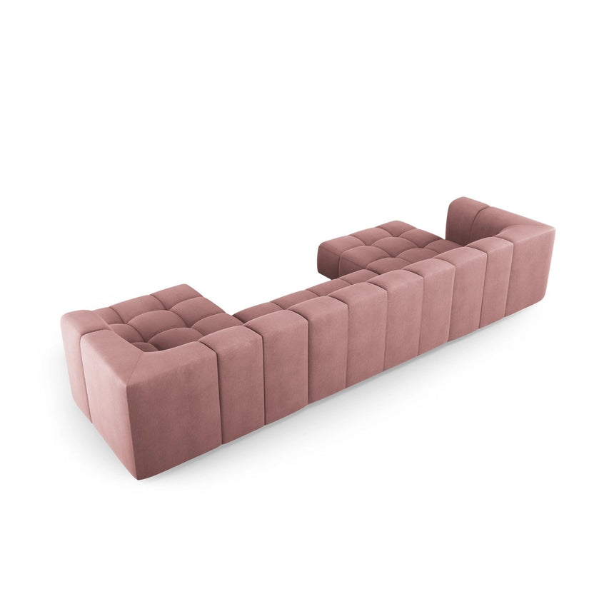 Moritz 5-Sitzer Panorama Sofa aus Chenille in Rosa (Rebel 7), Beine in Schwarzes Plastik, 346x160x70 cm von Cosmopolitan Design – Bild 3
