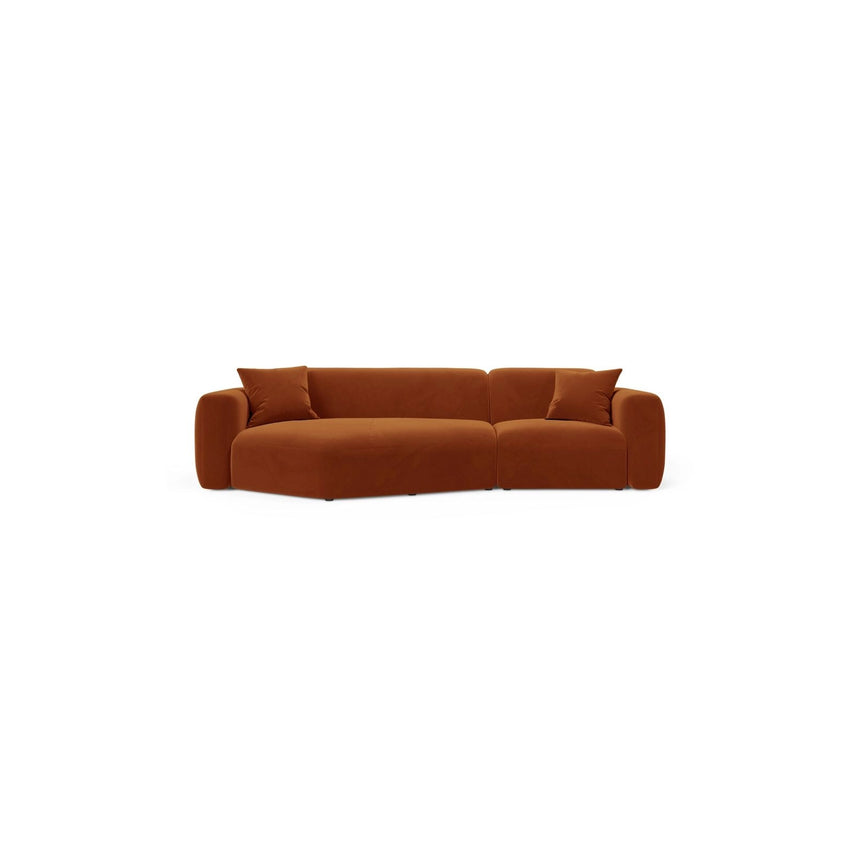 Strino 3-Sitzer Ecksofa, Linke Seite, aus Samt in Terrakotta (Salvador 14), 308x136x78 cm von Cosmopolitan Design – Bild 1