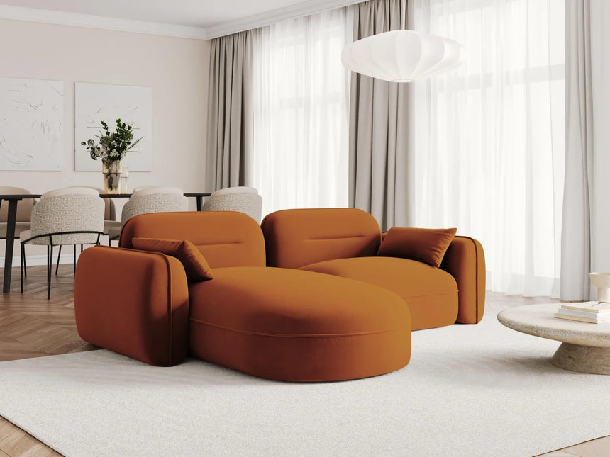 Sydney 3-Sitzer Ecksofa, Linke Seite, aus Samt in Terrakotta (Casino Terracota), 230x165x70 cm von Cosmopolitan Design – Bild 2