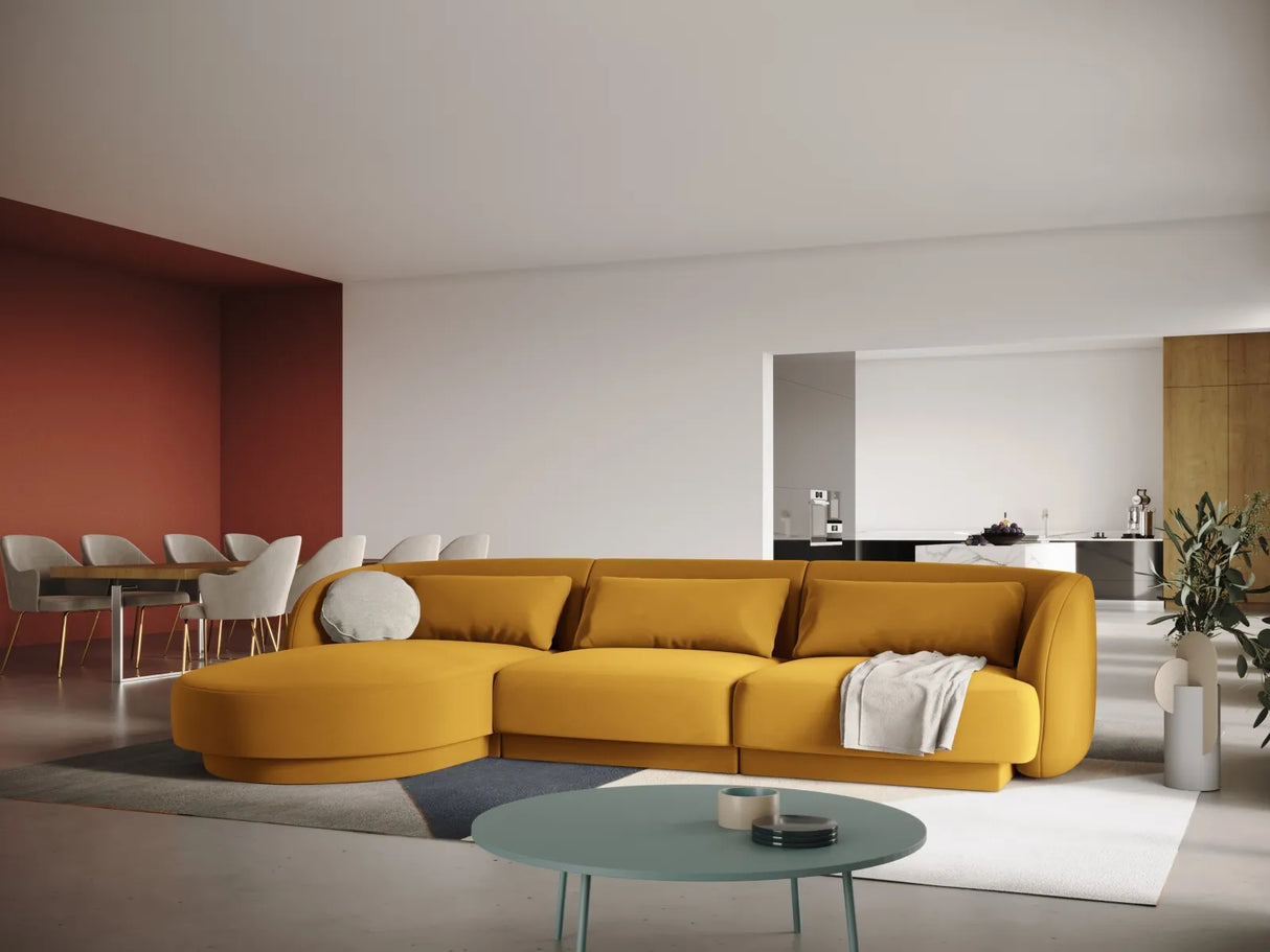 Tulum 4-Sitzer Ecksofa, Linke Seite, aus Samt in Gelb (Bluvel 68), 255x156x70 cm von Cosmopolitan Design – Bild 2