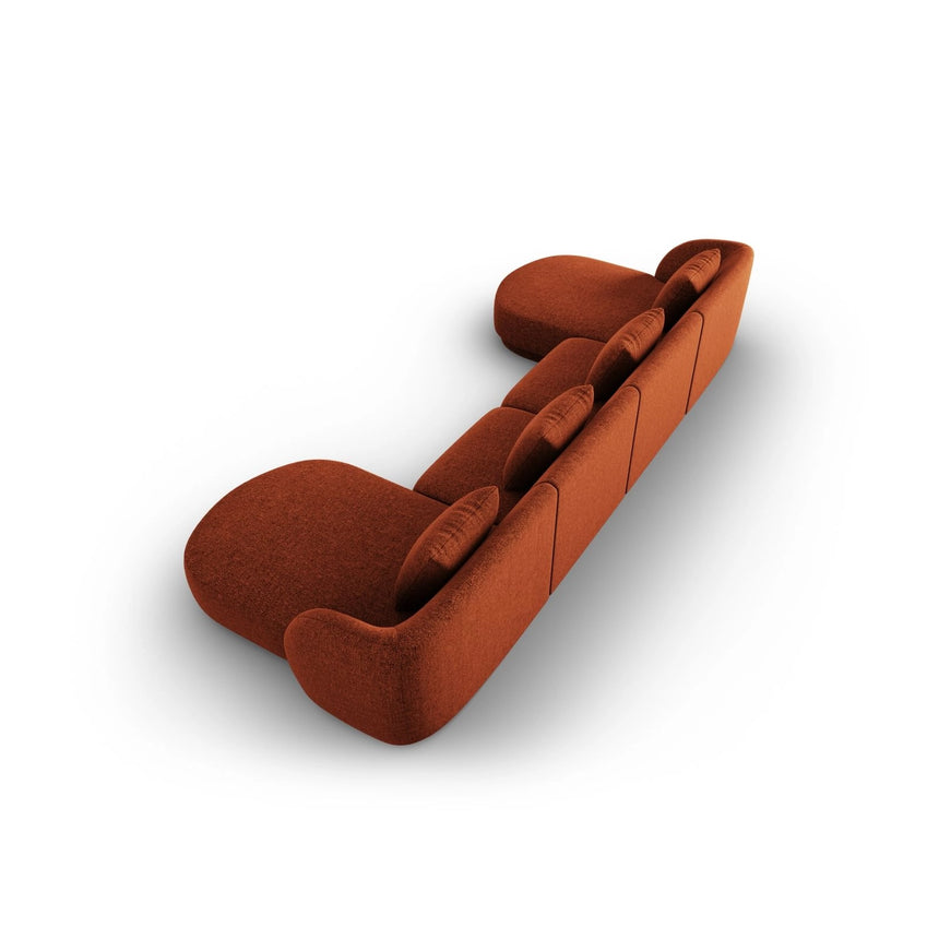 Tulum 5-Sitzer Panorama Sofa aus Chenille in Terrakotta (Haga 44), Beine in Schwarzes Plastik, 330x156x70 cm von Cosmopolitan Design – Bild 4