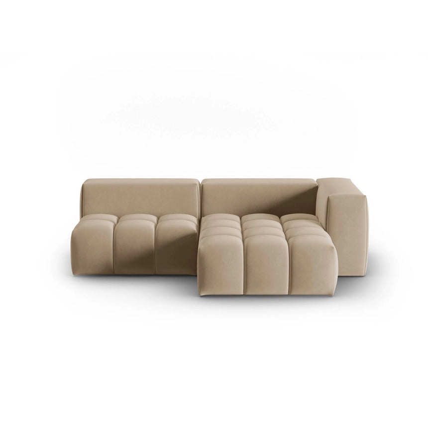 Verona Modulares 3-Sitzer Ecksofa, Rechte Seite, aus Samt in Sand (Casino Lion), 205x145 cm von Cosmopolitan Design – Bild 1