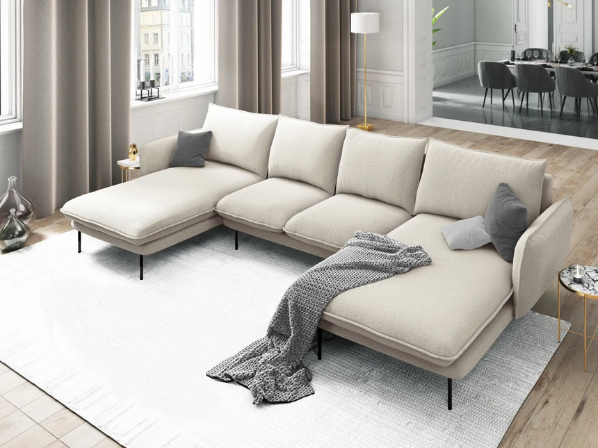 Vienna 6-Sitzer Panorama Sofa aus Strukturierter Stoff in Hellbeige (Positano 02), Beine in Schwarzes Metall, 350x170x95 cm von Cosmopolitan Design – Bild 2