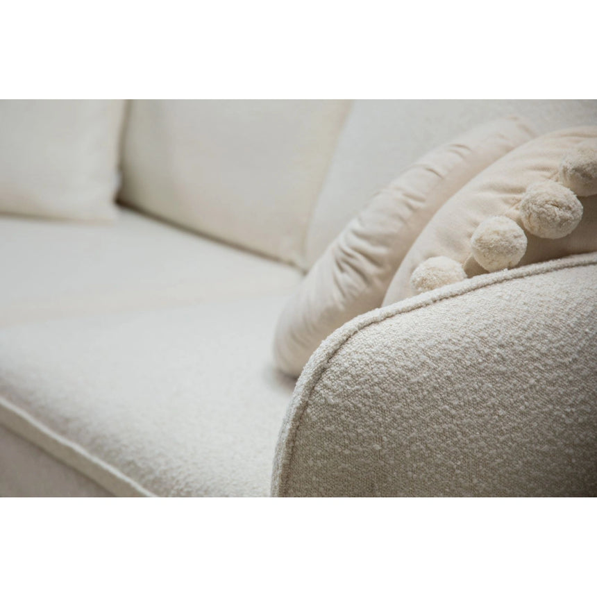 Vienna Sessel aus Boucle in Schwarz (Ascot Black), 97x94x95 cm von Cosmopolitan Design – Bild 6