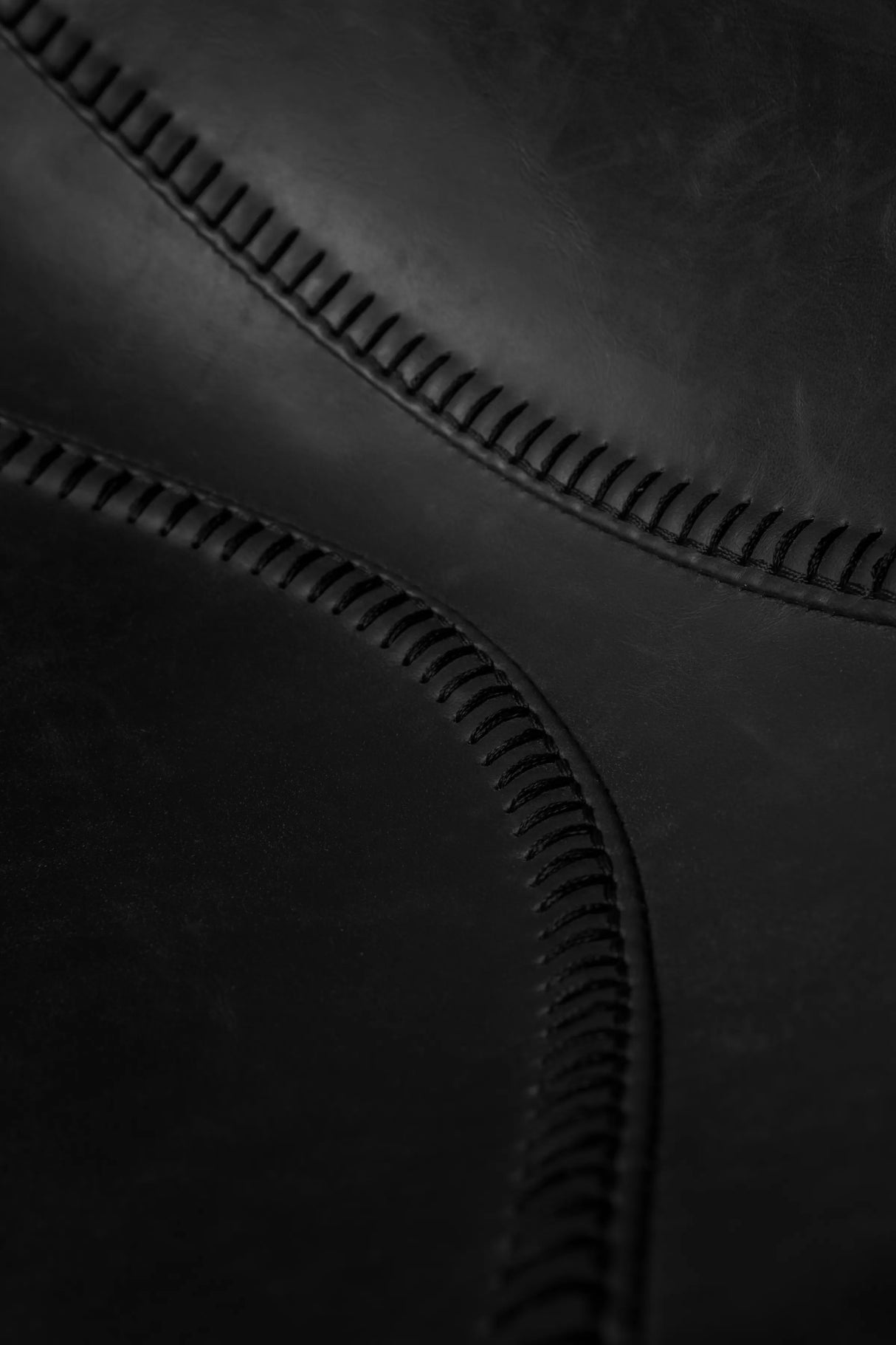 Franky Essstuhl Schwarz von Dutchbone – Produktbild 8