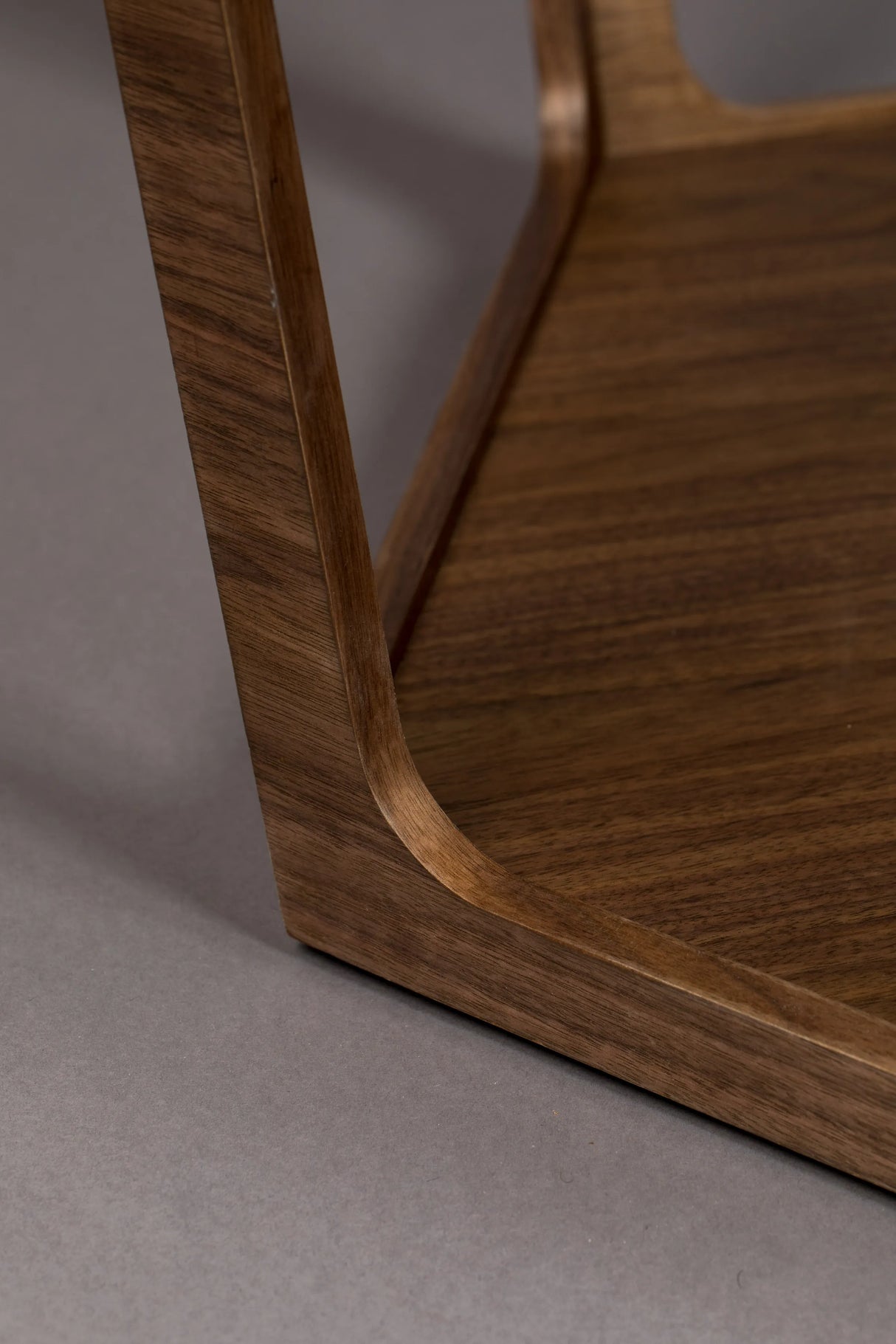 Sita Couchtisch 92.5x80x34 cm von Dutchbone – Produktbild 7