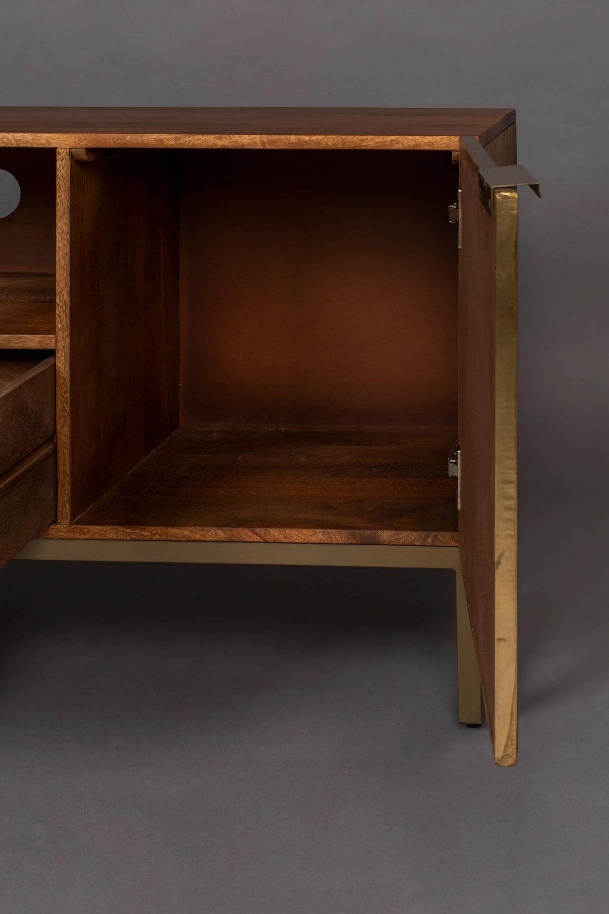 Volan Sideboard 135x40x60 cm von Dutchbone – Produktbild 8