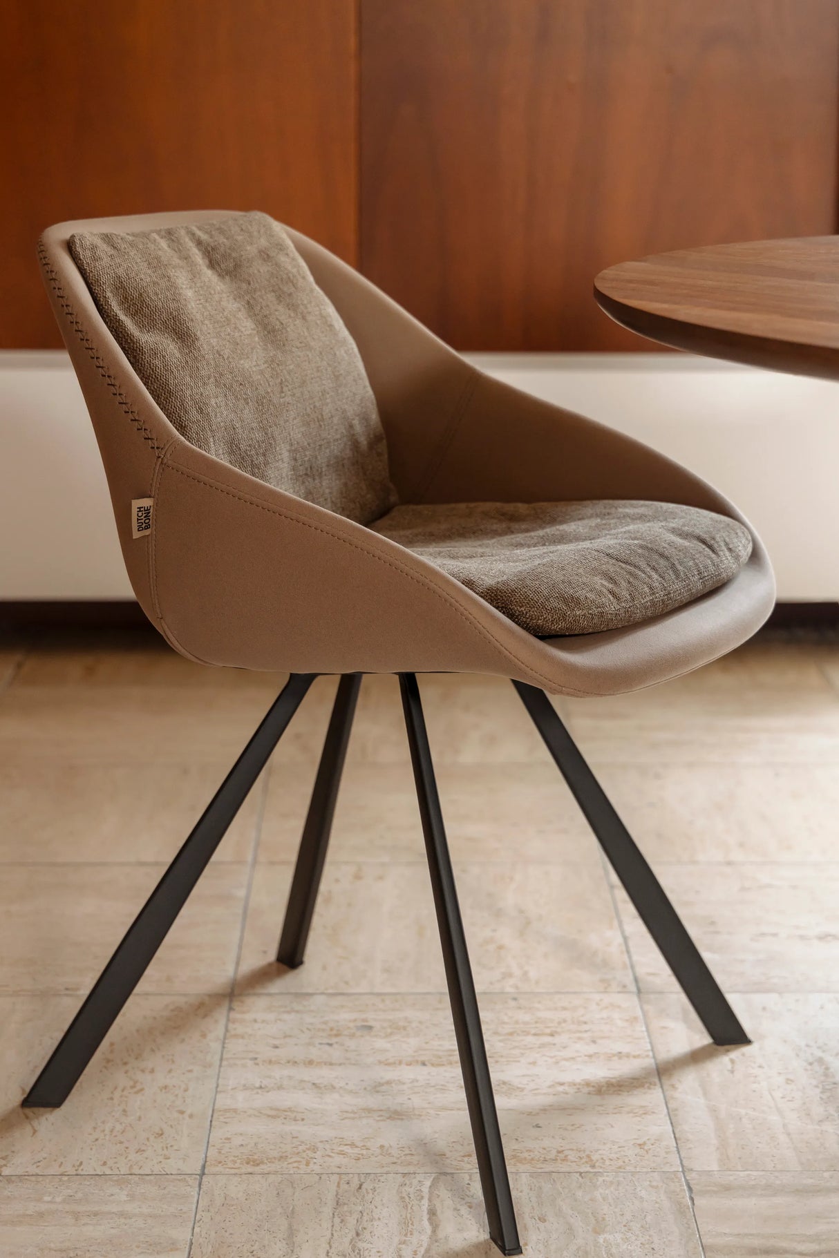 Wakefield Essstuhl Beige von Dutchbone – Produktbild 3