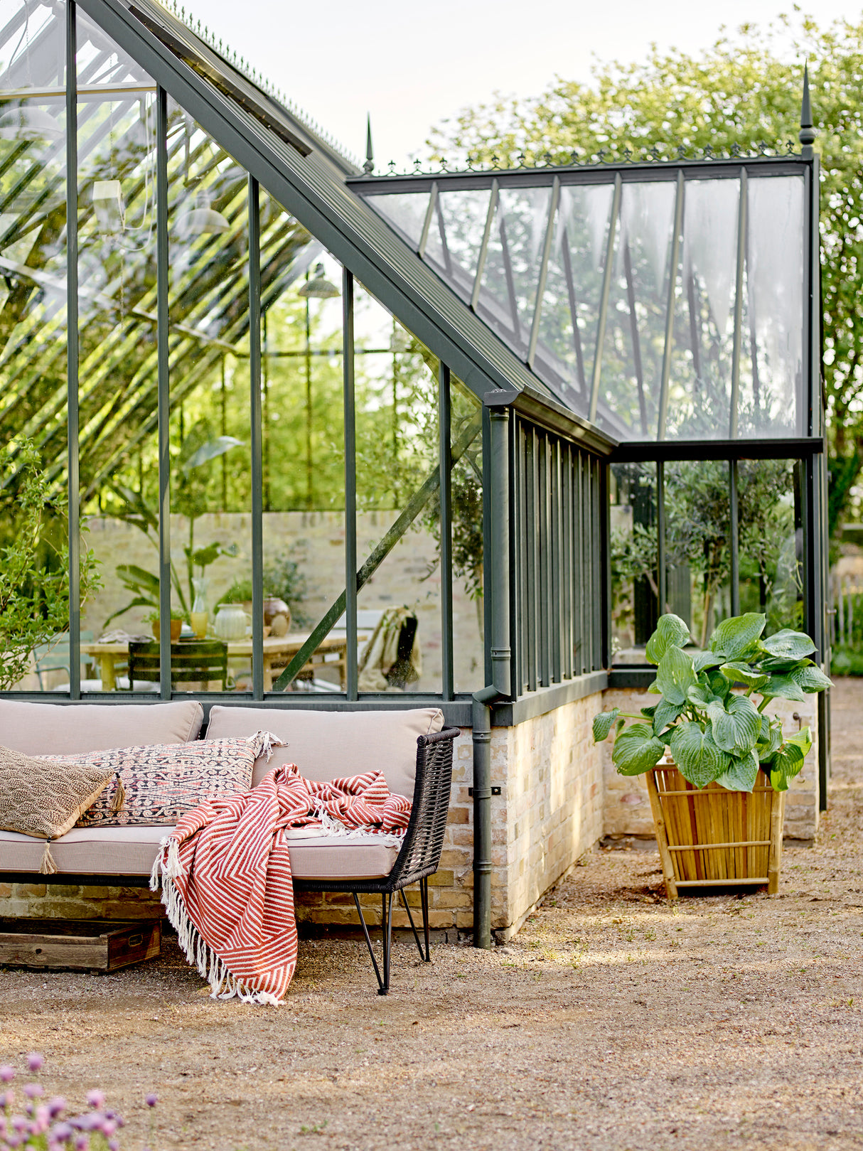 Mundo Sofa, Schwarz, Metall - ZEN ZONE Furniture