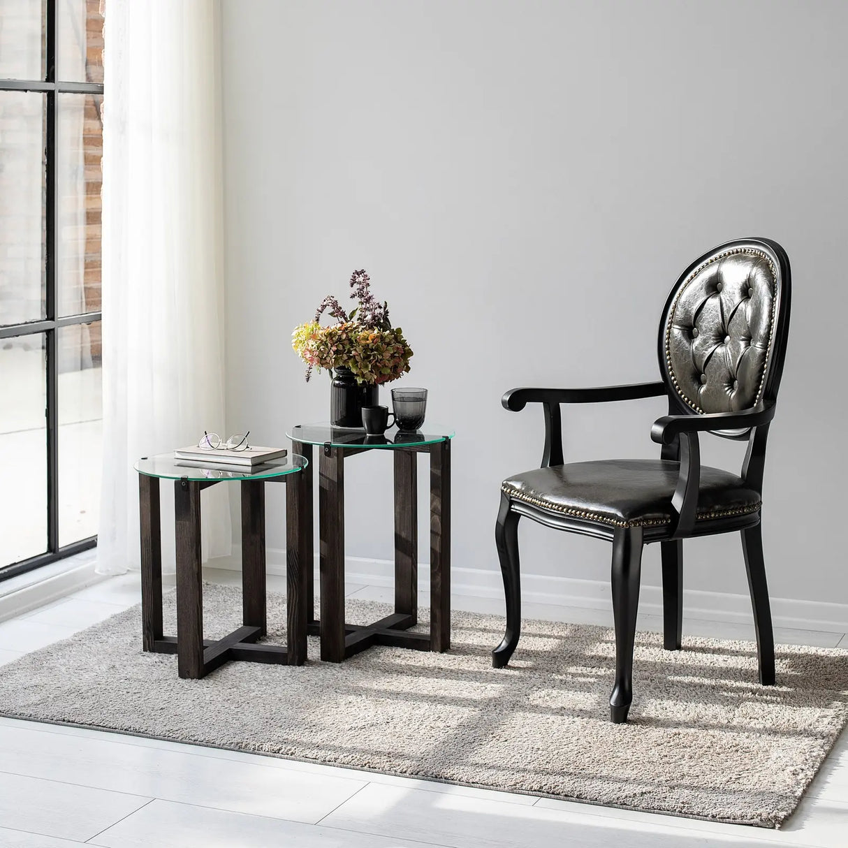 Beistelltisch Amalfi aus gehärtetem Glas und massivem Kiefernholz, 50×40×40 cm von Hanah Home – Bild 3