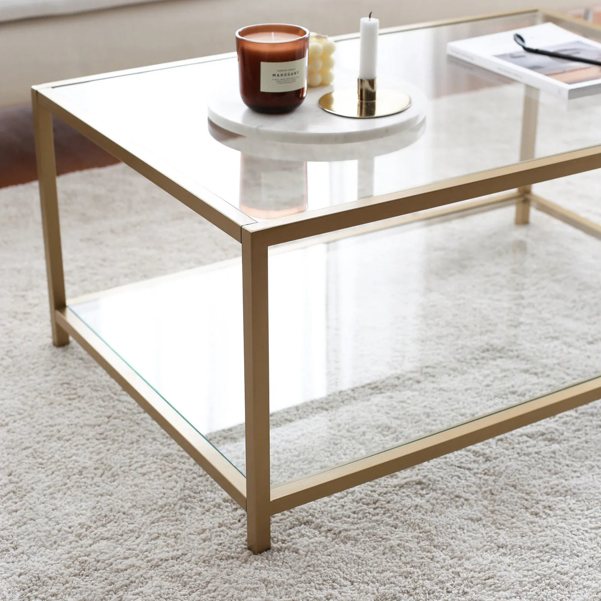 Couchtisch Astro aus gehärtetem Glas und Metall in Transparent und Gold, 90×60×40 cm von Hanah Home – Bild 3