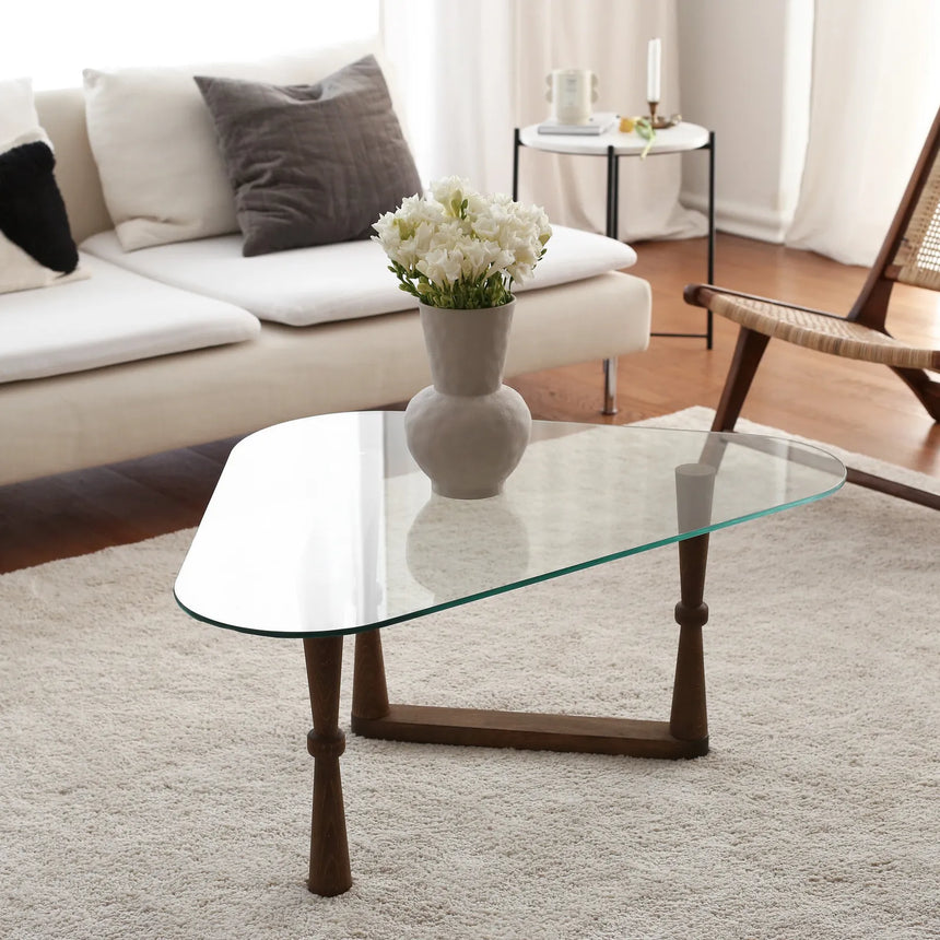 Couchtisch Cam aus gehärtetem Glas und Buche in Walnuss, 96×81×41 cm von Hanah Home – Bild 1