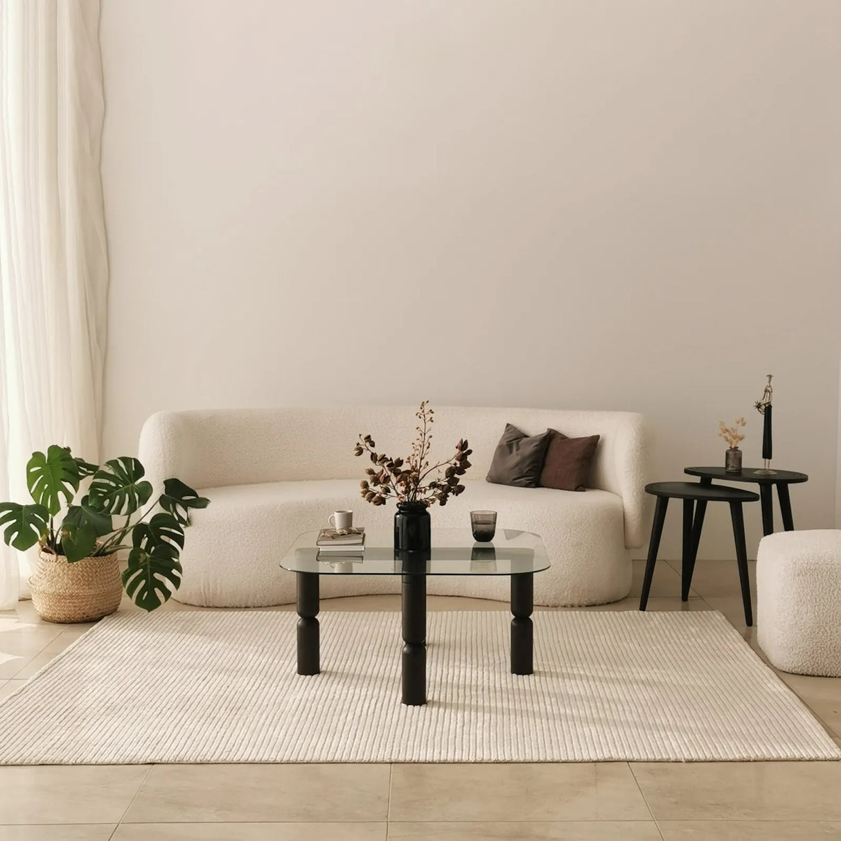 Couchtisch Kei aus Buchenholz und gehärtetem Glas in Anthrazit und Transparent, 80×80×40 cm von Hanah Home – Bild 3