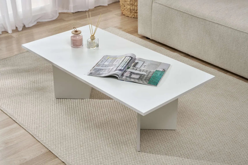 Couchtisch Sabin aus melaminbeschichteten Holz in Weiß, 119×60×40 cm von Hanah Home – Bild 3