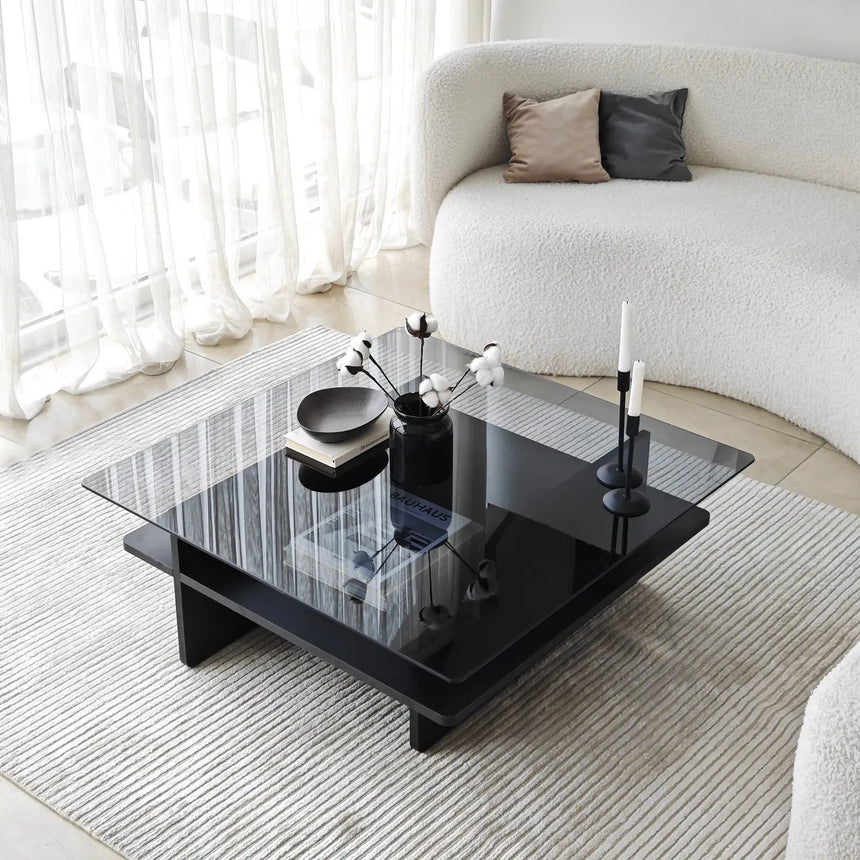 Couchtisch Saga Square aus gehärtetem Glas und melaminbeschichteten Holz in Schwarz und Dunkelgrau, 90×90×35 cm von Hanah Home – Bild 5
