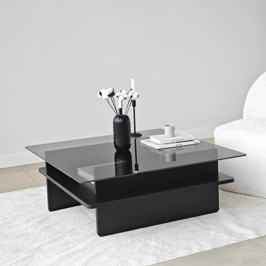 Couchtisch Saga Square aus gehärtetem Glas und melaminbeschichteten Holz in Schwarz und Dunkelgrau, 90×90×35 cm von Hanah Home – Bild 6