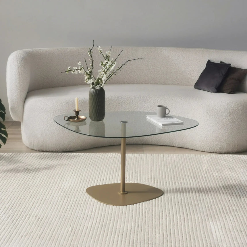 Couchtisch Soho aus gehärtetem Glas und Metall in Transparent und Gold, 85×67×40 cm von Hanah Home – Bild 3