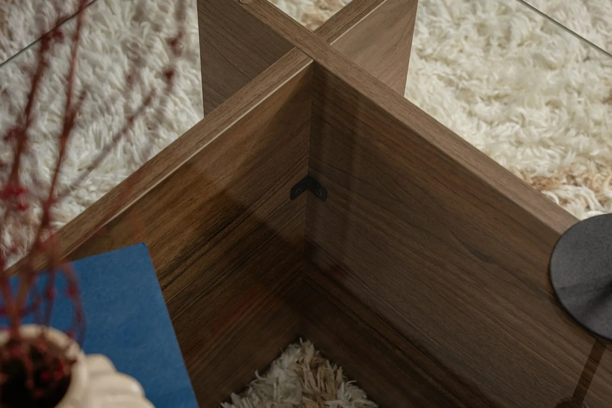 Couchtisch Vetrino aus gehärtetem Glas und melaminbeschichteten Holz, 105×65×40 cm von Hanah Home – Bild 5