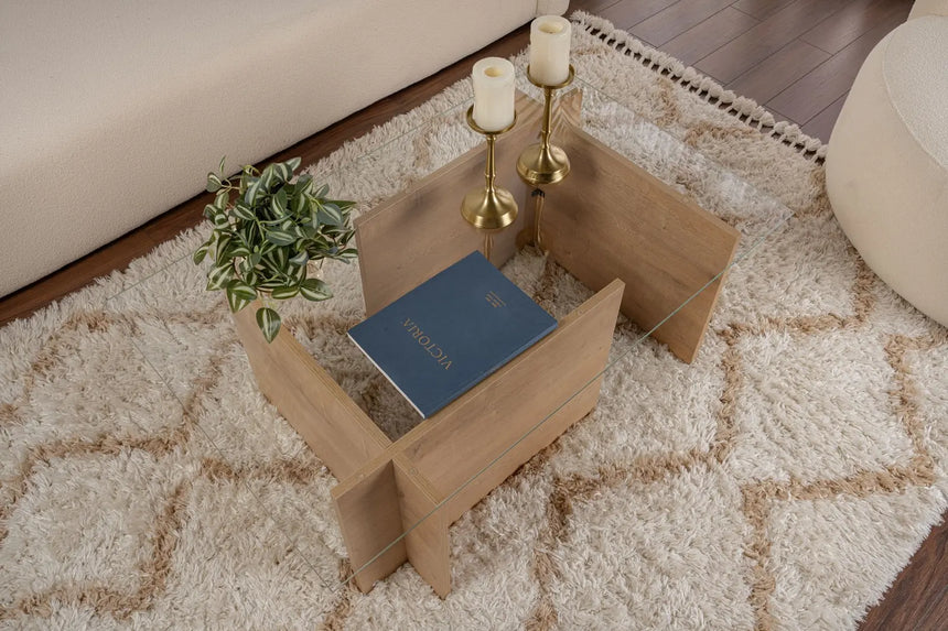 Couchtisch Vetrino aus gehärtetem Glas und melaminbeschichteten Holz in Honig-Eiche, 105×65×40 cm von Hanah Home – Bild 2