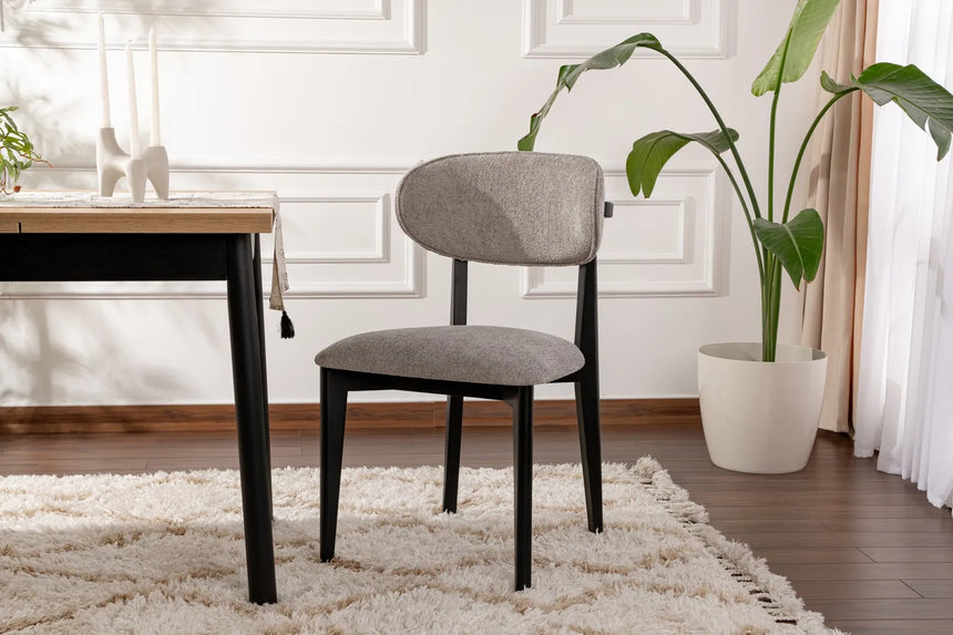 Essstuhl Lionte aus Buche und Baumwolle in Grau und Schwarz, 2er-Pack von Hanah Home – Bild 1
