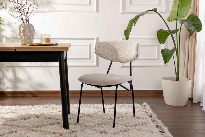 Essstuhl Nancy aus Buche und Baumwolle in Weiß und Schwarz, 2er-Pack von Hanah Home – Bild 1