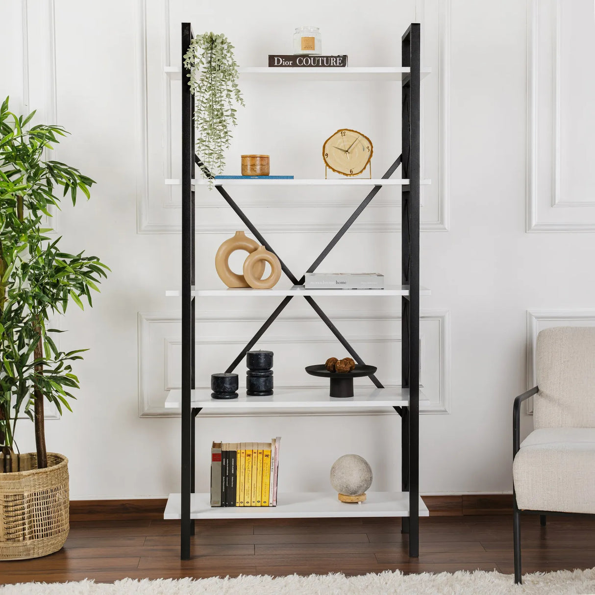 Regale Elysian aus melaminbeschichteten Holz und Metall in Weiß und Schwarz, 90x33,5x180 cm von Hanah Home – Bild 2