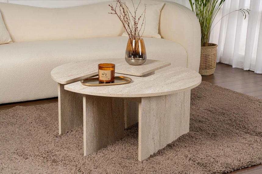 Runder Couchtisch Moira aus Holz in Travertin 90Ø von Hanah Home – Bild 1