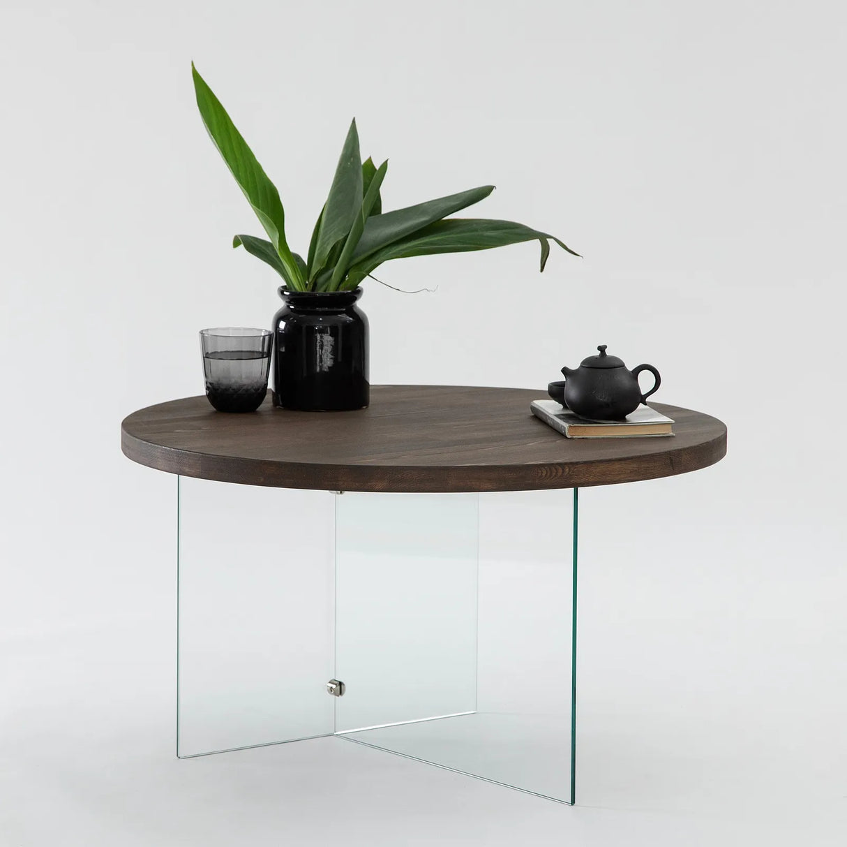 Runder Couchtisch Serenity aus Holz und gehärtetem Glas in Walnuss und Transparent 70Ø von Hanah Home – Bild 1