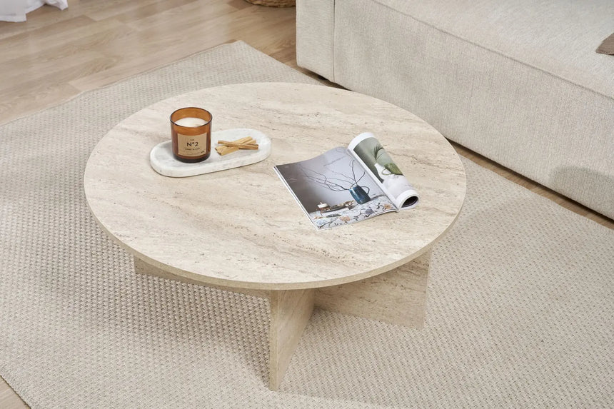 Runder Couchtisch Soleil aus melaminbeschichteter Spanplatte in Travertin 90Ø von Hanah Home – Bild 3
