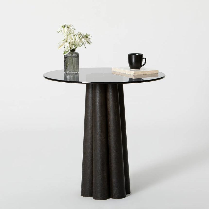Runder Couchtisch Thales aus Buche und gehärtetem Glas in Schwarz und Dunkelgrau 50Ø von Hanah Home – Bild 7