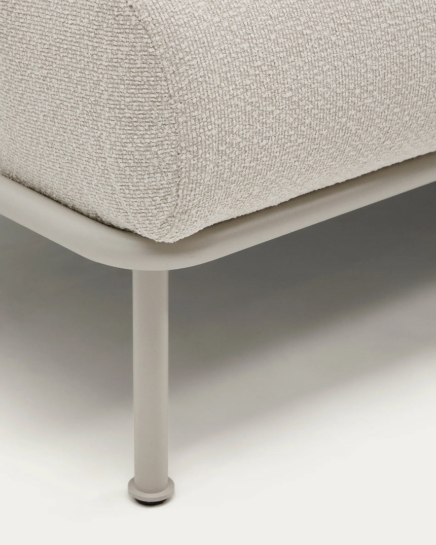 2-Sitzer-Sofa Aurum aus ecrufarbener Chenille mit verstellbarem Kopfteil und mattbeiger Metallbasis 210 cm FSC Mix Credit von Kave Home – Produktbild 19