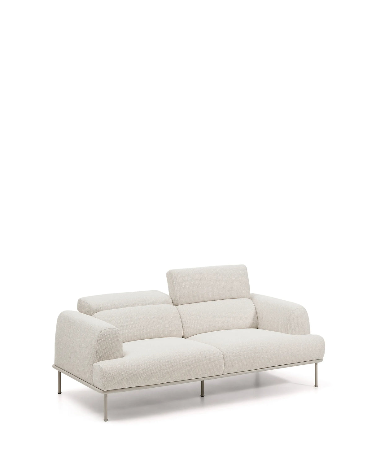 2-Sitzer-Sofa Aurum aus ecrufarbener Chenille mit verstellbarem Kopfteil und mattbeiger Metallbasis 210 cm FSC Mix Credit von Kave Home – Produktbild 7