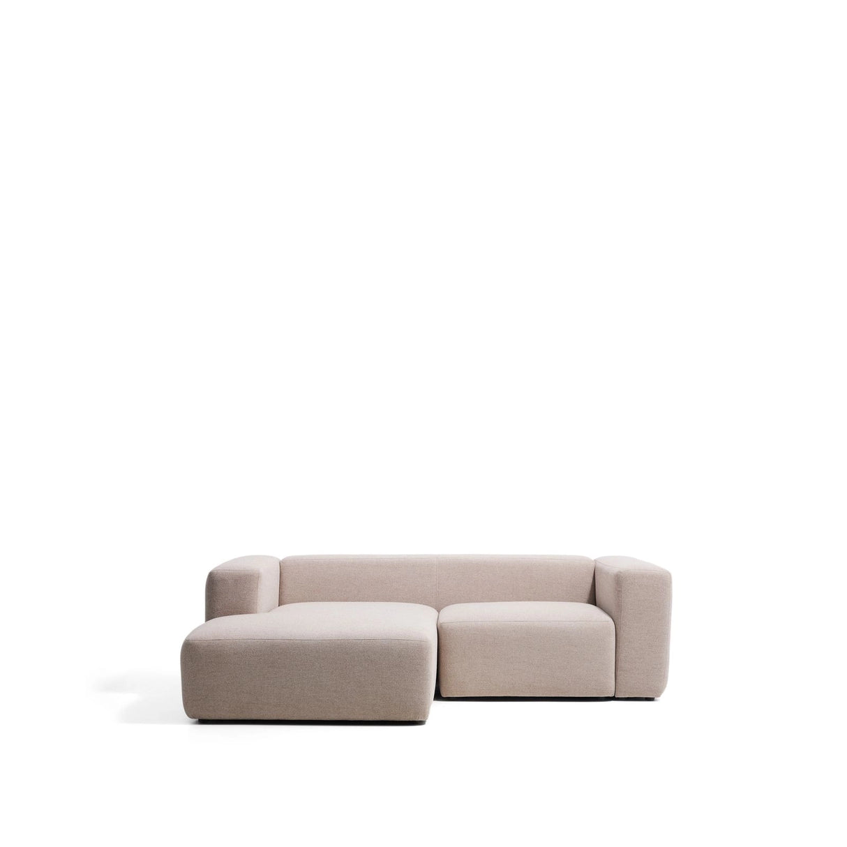 2-Sitzer-Sofa Blok mit Chaiselongue links in beiger Chenille, 240 cm, FSC Mix Credit von Kave Home – Bild 1