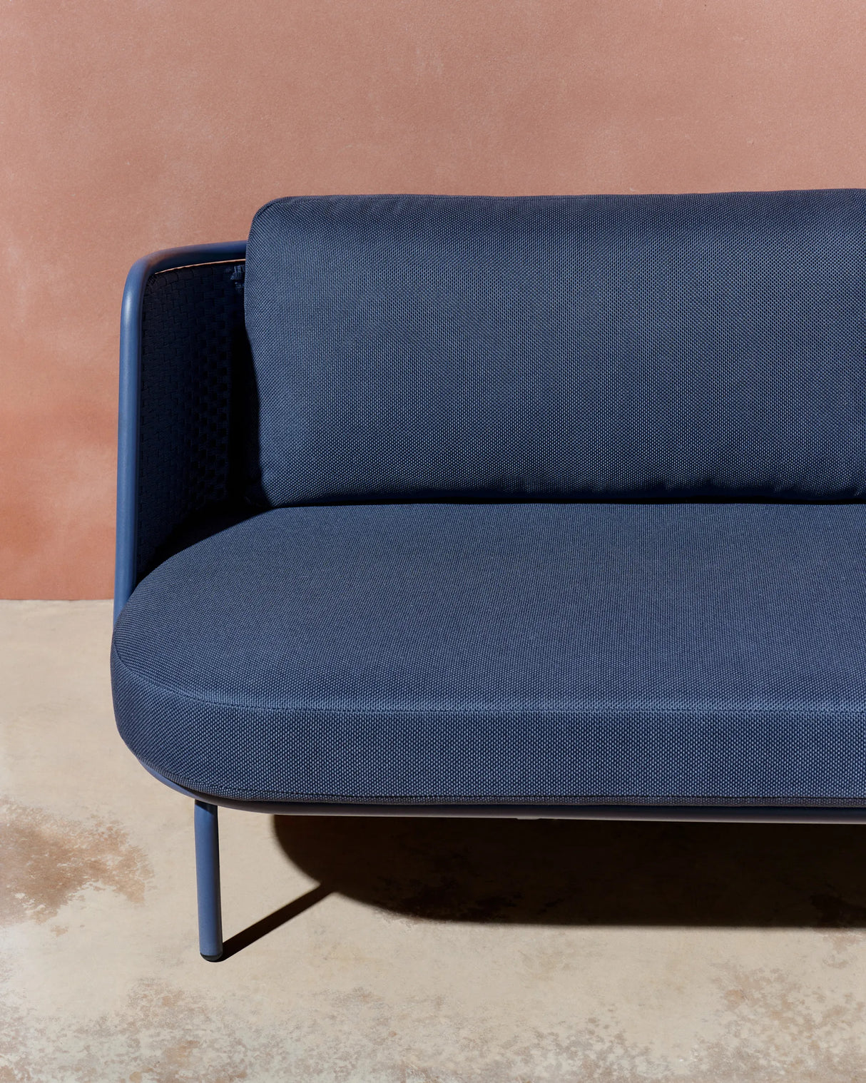 3-Sitzer Outdoor-Sofa Sedalis aus Aluminium und blauem Seil 210 cm von Kave Home – Produktbild 7