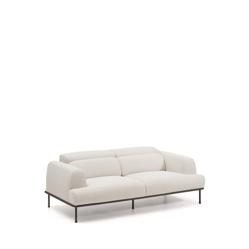 3-Sitzer-Sofa Aurum aus ecrufarbener Chenille mit verstellbarem Kopfteil und mattgrauer Metallbasis 234 cm FSC Mix Credit von Kave Home – Bild 11